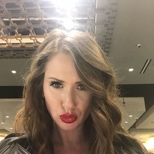 Meet your Posher, Kortney